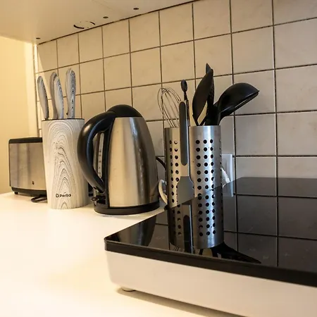 Schoene Wohnung Fuer 4 Gaeste An Der Eilenriede Mit Kostenlosen Parkplaetzen Hannover Exterior foto